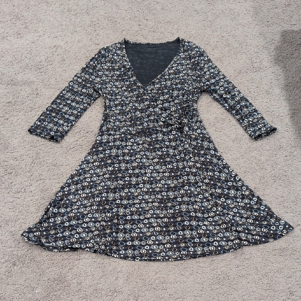 Garnet Hillโ Blue and Gray Patterned Fabric
